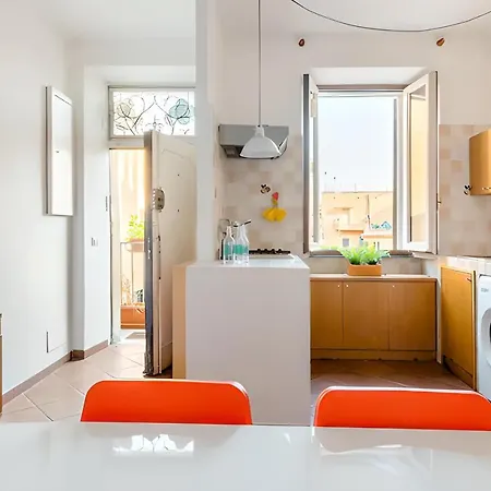 Giulia In Trastevere Apartment *