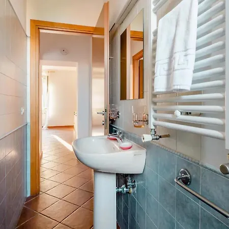 Giulia In Trastevere Apartment *